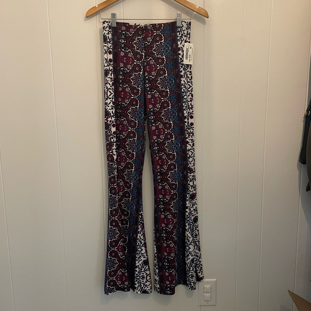 Super soft bell bottoms, size M